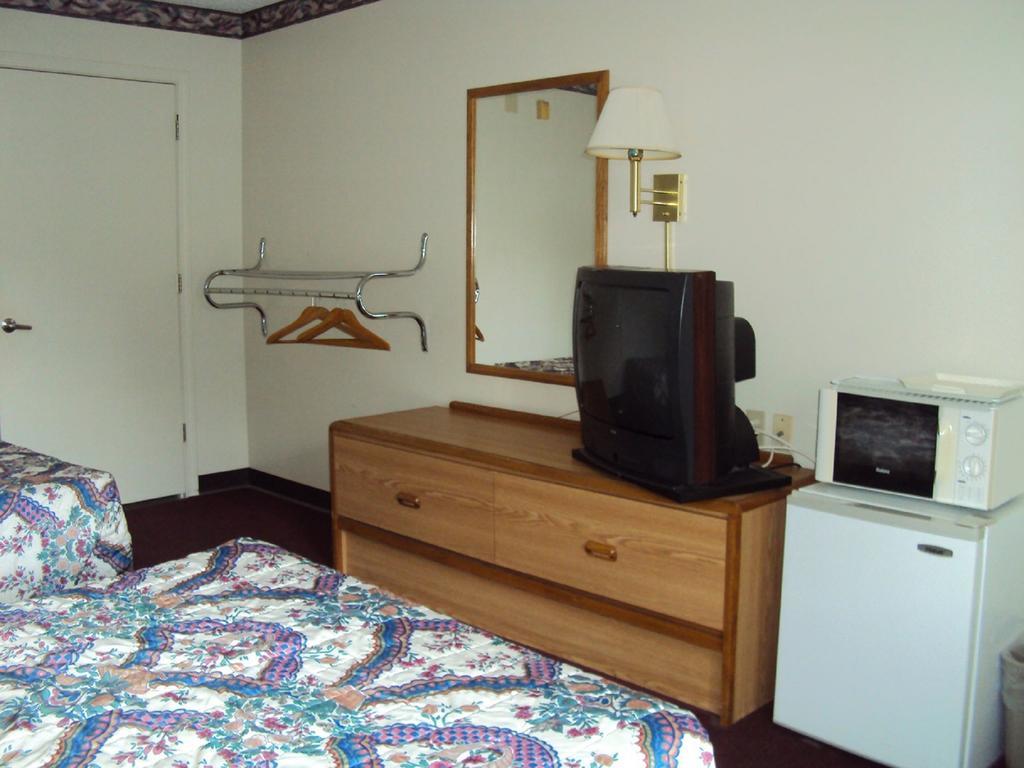 Western Motel Folkston Εξωτερικό φωτογραφία