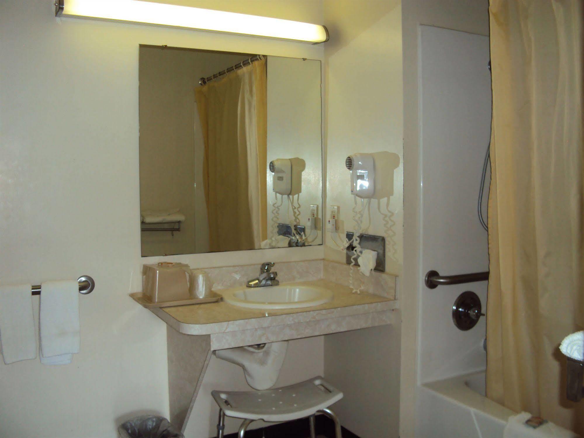 Western Motel Folkston Εξωτερικό φωτογραφία